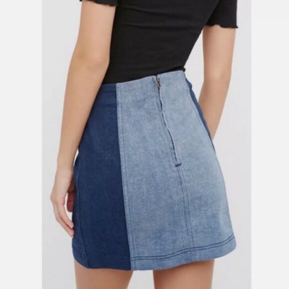 Free People Patchwork Denim SZ 4 Mini Skirt Stretchy y2k Hannah Montana 90s - Picture 2 of 10
